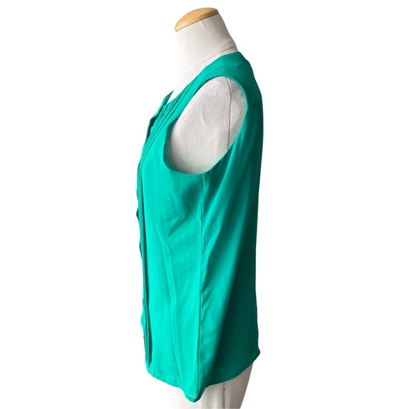 🌸 LOFT Kelly Green Sleeveless Pintuck Button up Blouse Top - Picture 4 of 6